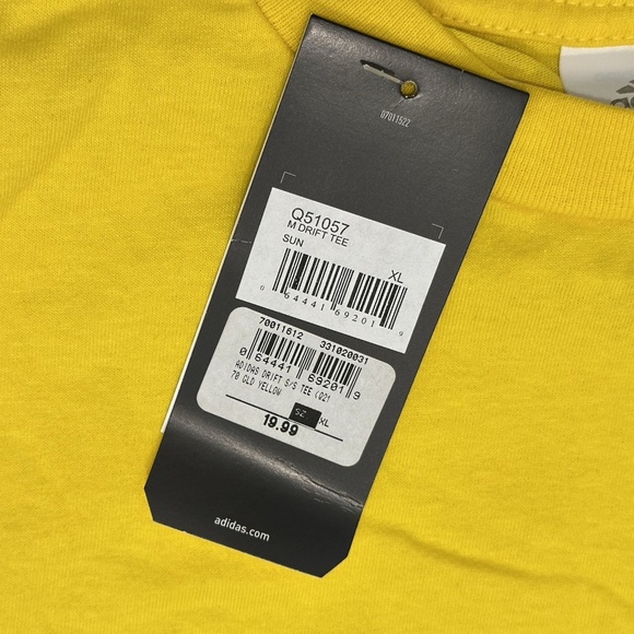 Adidas Yellow T-Shirt with Black Logo Mens XL - Picture 3 of 5